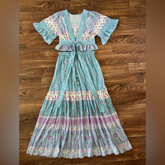 SPELL Lovers Beach ~ Lover's Beach Maxi Skirt And Top Two Piece Set in Paradise - Picture 3 of 16